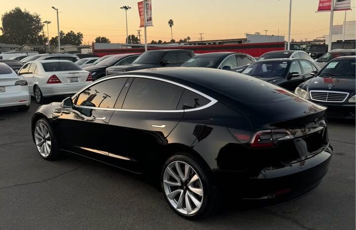 2019 Tesla model 3 Standard Range Plus Sedan 4D