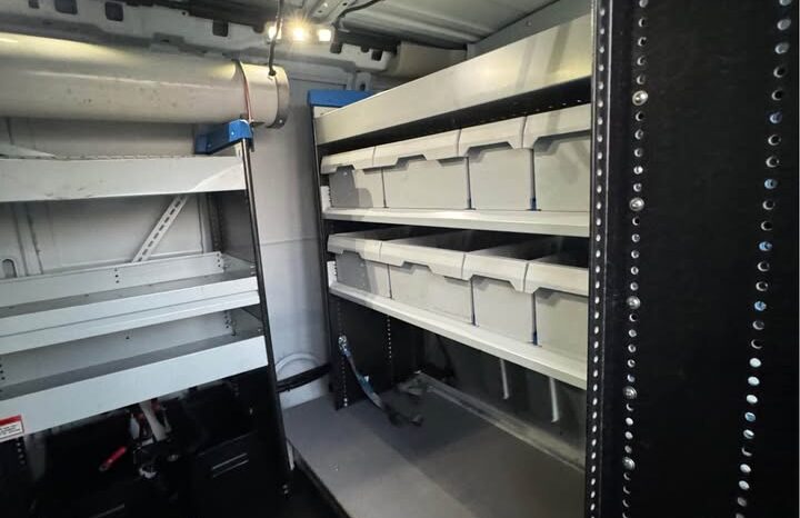 
								2015 Chevrolet express 3500 cargo CNG full									