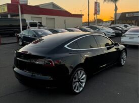 2019 Tesla model 3 Standard Range Plus Sedan 4D