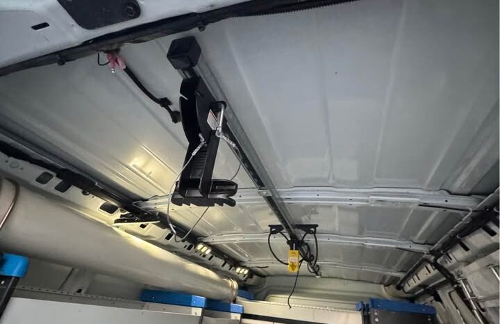 
								2015 Chevrolet express 3500 cargo CNG full									