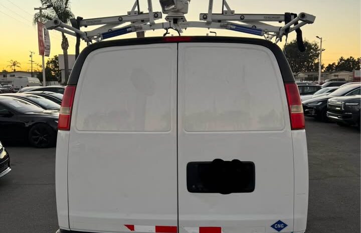 
								2015 Chevrolet express 3500 cargo CNG full									