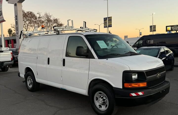 2013 Chevrolet express 3500 cargo CNG