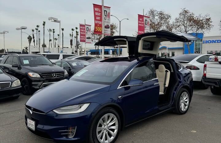 
								2018 Tesla model x 100D Sport Utility 4D full									