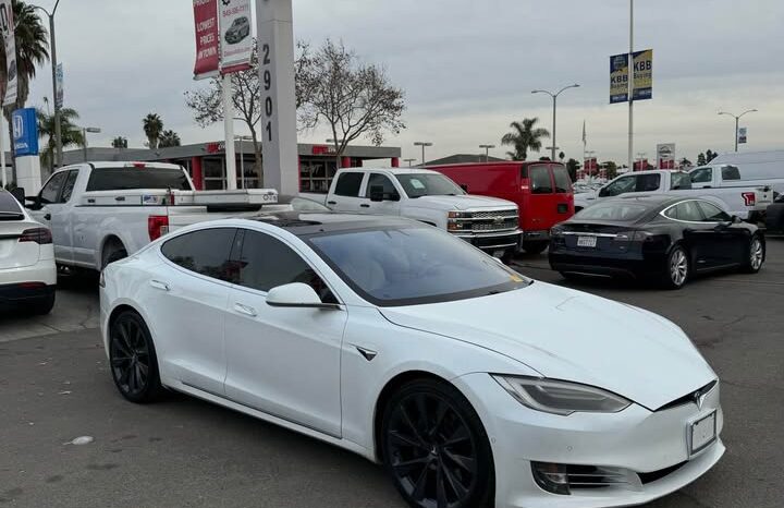 
								2018 Tesla model s 100D Sedan 4D full									