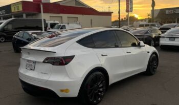 
									2021 Tesla model y Performance Sport Utility 4D full								