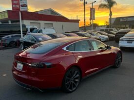 2015 Tesla model s 85D Sedan 4D