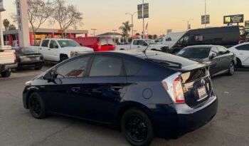 
									2013 Toyota prius Two full								