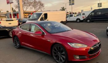 
									2015 Tesla model s 85D Sedan 4D full								