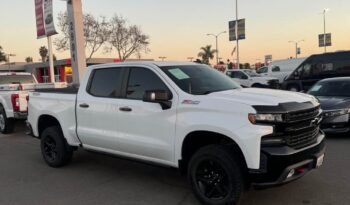 
									2020 Chevrolet silverado 1500 crew cab LT Trail Boss Pickup 4D 6 1/2 ft full								