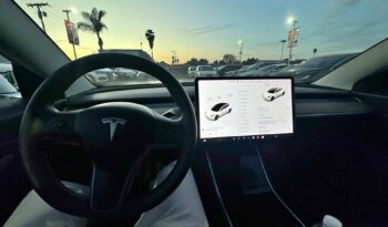 
									2019 Tesla model 3 Long Range Sedan 4D full								