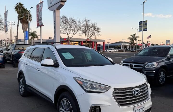 2017 Hyundai santa fe SE