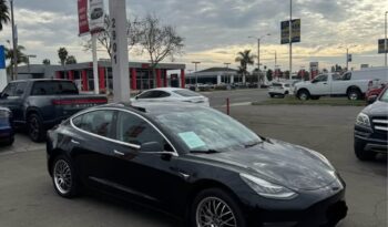 
									2018 Tesla Model 3 full								