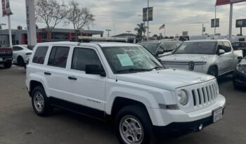 
									2017 Jeep patriot Sport SUV 4D full								