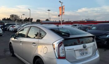 
									2012 Toyota prius full								