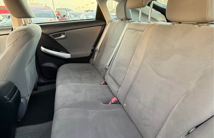 
								2012 Toyota prius full									