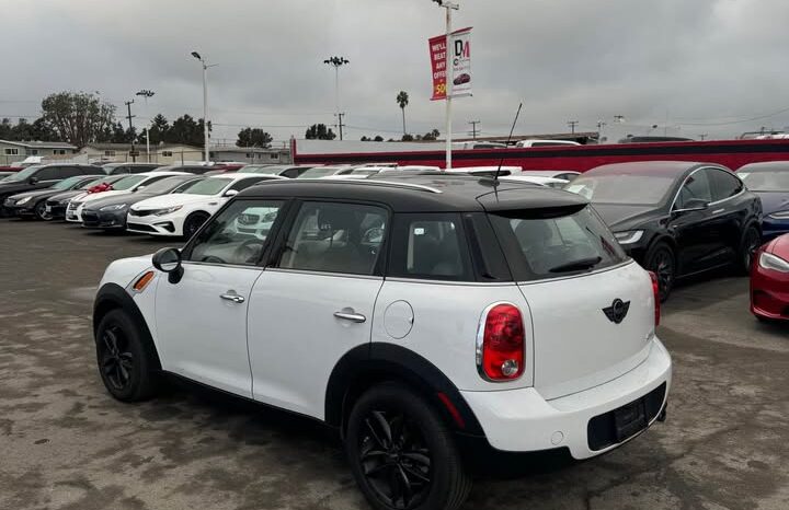 2012 MINI countryman Cooper Hatchback 4D