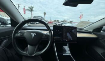 
									2018 Tesla Model 3 full								