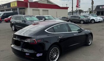 
									2018 Tesla Model 3 full								