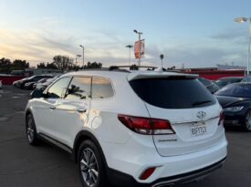 2017 Hyundai santa fe SE