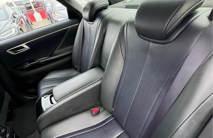 
								2017 Toyota Mirai full									