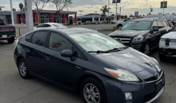 
									2011 Toyota prius full								