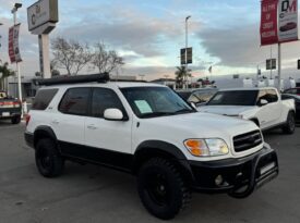 2004 Toyota sequoia SR5