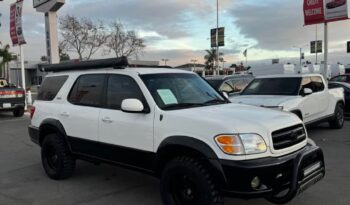 
									2004 Toyota sequoia SR5 full								