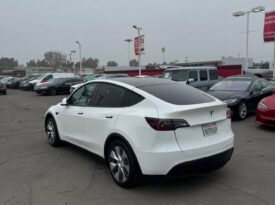 2021 Tesla model y Standard Range Sport Utility 4D