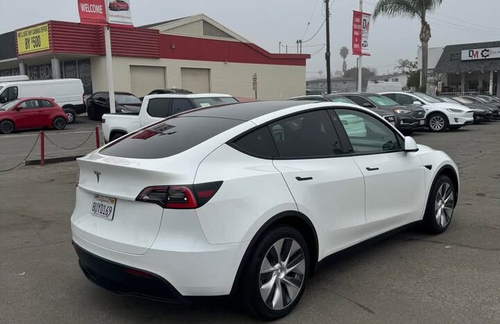 2021 Tesla model y Standard Range Sport Utility 4D