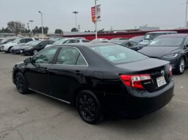 2012 Toyota camry LE Hybrid Sedan 4D