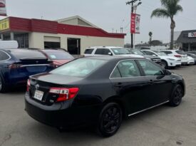 2012 Toyota camry LE Hybrid Sedan 4D