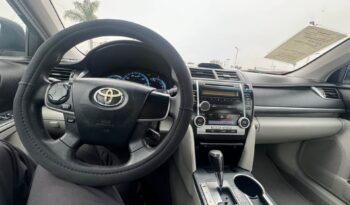 
									2012 Toyota camry LE Hybrid Sedan 4D full								