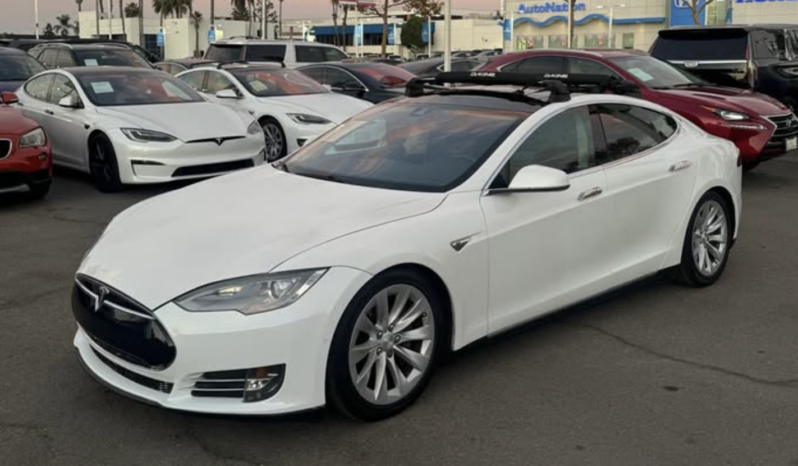 2015 Tesla model s 85D Sedan 4D