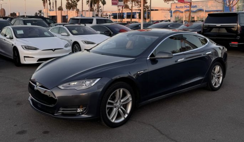 2015 Tesla model s 85D Sedan 4D