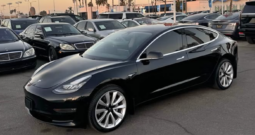 2019 Tesla model 3 Standard Range Plus Sedan 4D