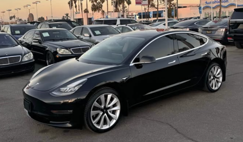 2019 Tesla model 3 Standard Range Plus Sedan 4D