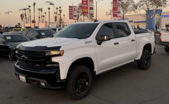 2020 Chevrolet silverado 1500 crew cab LT Trail Boss Pickup 4D 6 1/2 ft