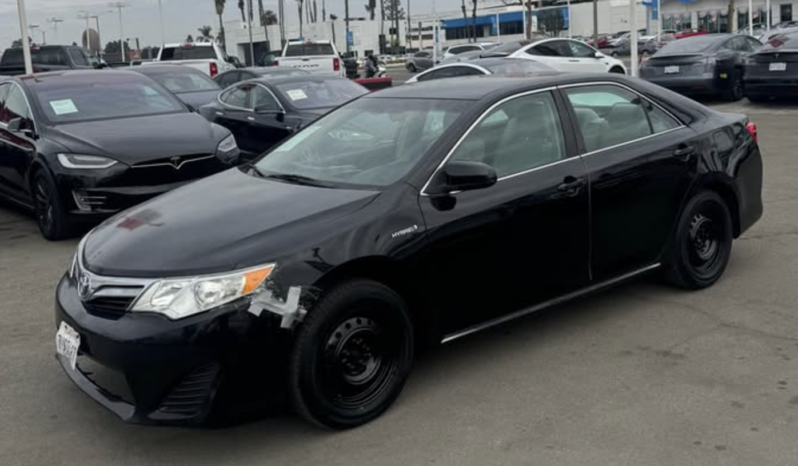 2012 Toyota camry LE Hybrid Sedan 4D