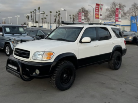 2004 Toyota sequoia SR5