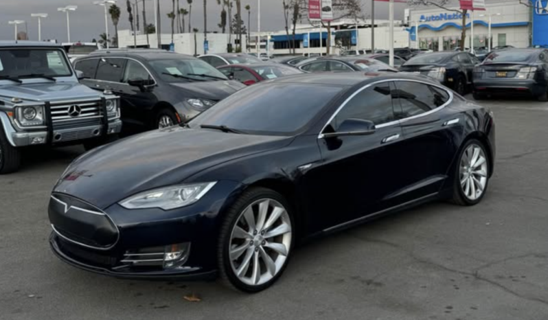 2013 Tesla model s Performance Sedan 4D