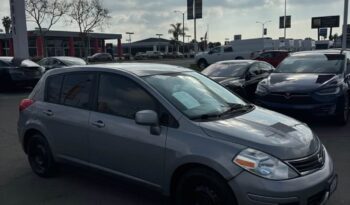 
									2012 Nissan versa full								