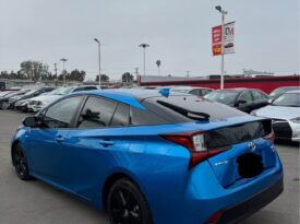 2019 Toyota prius XLE Hatchback 4D