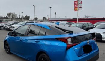 
									2019 Toyota prius XLE Hatchback 4D full								