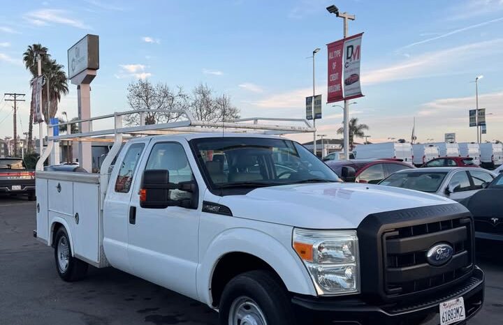 2011 Ford f250 super duty super cab XL Pickup 4D 6 3/4 ft