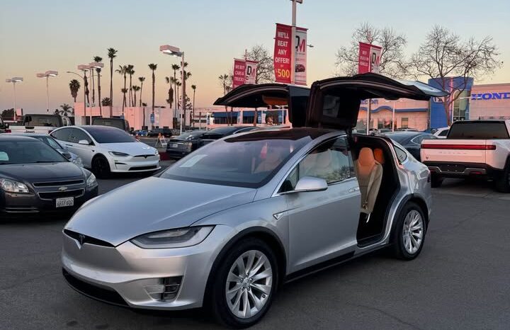 
								2016 Tesla model x 75D Sport Utility 4D full									