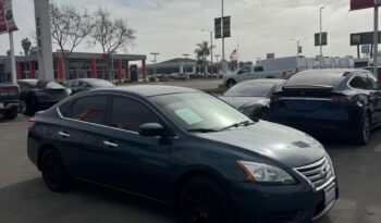 
									2015 Nissan sentra SV Sedan 4D full								