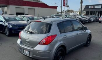 
									2012 Nissan versa full								