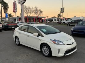 2012 Toyota prius plug-in hybrid Hatchback 4D