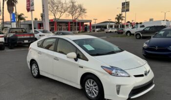 
									2012 Toyota prius plug-in hybrid Hatchback 4D full								