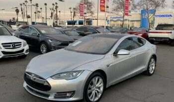 
									2015 Tesla model s 85 Sedan 4D full								